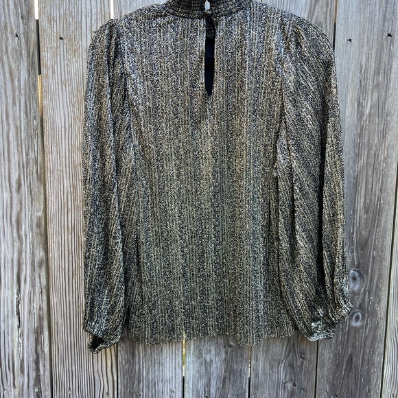 VINCE CAMUTO Gold Smocked Neck Metallic Top Women’s Medium NWT NEW - Picture 14 of 14